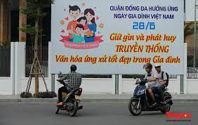 Lịch hoàn tất hồ sơ. Ä'áº©y Máº¡nh Tuyen Truyá»n Ngay Gia Ä'inh Viá»‡t Nam Qua Banner Ap Phich Cá»• Ä'á»™ng