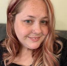 Amanda Wilkinson's Instagram, Twitter & Facebook