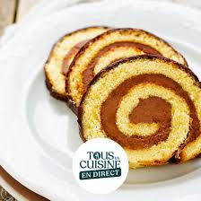 Roule Au Chocolat Recette En 2020 Roule Au Chocolat Alimentation Clafoutis Aux Poires