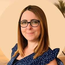 Yes! Hey I'm Kat🫶🏽 Boy mom to an incredible 10yr old, also a yoga teacher  and wellness/empowerment coach. If that sounds like your vibe- let's be  friends xo IG: @katburton.yoga Following the