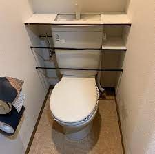 ふみかはinstagramを利用しています うち すごく気をつけててもどんな対策しても どーーーしてもトイレにカビが 見た目も悪いしどーせ退去した時はクロス張り替えになるだろうから いっそのこと隠しちゃえ てことで タンクレストイレ風