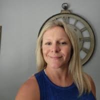 Amber Shea's Instagram, Twitter & Facebook