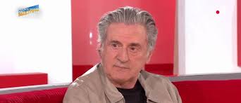 Daniel Auteuil revient sur sa rencontre avec Dave et leur amitié de 50 ans