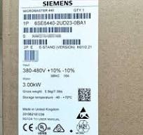 New Siemens 6SE6440-2UD23-0BA1 1PCS 6SE64402UD230BA1 Frequency C0nverter