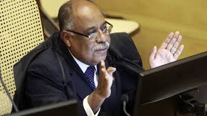 PF revela mensagens de ministro do STJ a Vorcaro: “à disposição”