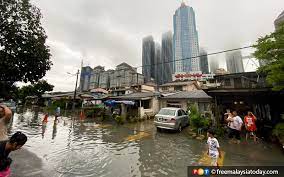 Di malaysia adalah kejadian banjir monsoon di pantai timur semenanjung malaysia pada akhir. Banjir Kilat Di Ibu Kota Bomba Selamat 15 Mangsa Free Malaysia Today Fmt