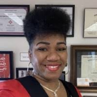 Krista Hull's Instagram, Twitter & Facebook