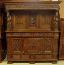 Neogotisches Buffet Aus Eiche Epoche Neogotik Holzart Eiche Masse Hohe 226 Cm Lange 205 Cm Tiefe 80 Cm Kennung Nr 3 Alte Schranke Antike Mobel Buffet