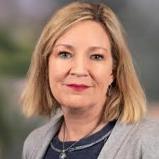 Sarah Erickson's Instagram, Twitter & Facebook