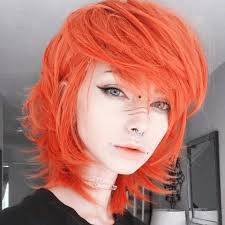 One thing to be remembered about emo hair is that it does not necessarily have to be straight like some people think. 30 Creative Emo Hairstyles And Haircuts For Girls In 2021