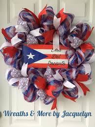 But my idea of the holidays changed in 1990, the first year i spent them with my then boyfriend, ronnie rodriguez, and his family at their home in san juan, puerto rico. Puerto Rico Wreath Puerto Rico Flag Decorations Ideas Corona De Puerto Rico Boricua Isla Del En Flag Decor Christmas Ornament Wreath Puerto Rican Christmas
