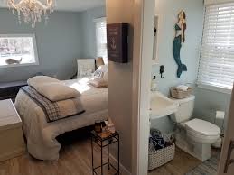 Normalmente, los padres duermen en la habitación principal. Garage Conversion To A Master Bed Bath Suite With Private Entrance Traditional Bedroom Other By Flynn High Performance Llc Houzz
