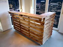 Paletten Bar Paletten Tresen Palettenmobel Etsy In 2020 Pallet Diy Pallet Bar Pallet Ideas Easy