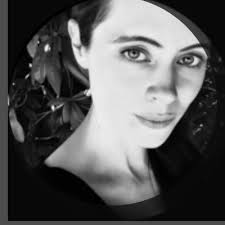 Laura Coffin (@coffinelle)