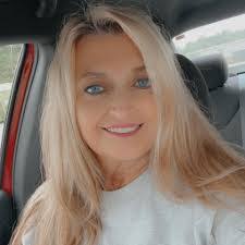 Tammy Duffy's Instagram, Twitter & Facebook