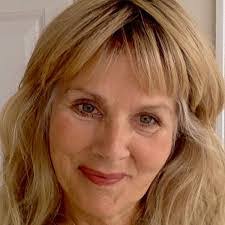 Rebecca Linde's Instagram, Twitter & Facebook