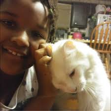 Just finished watching sweet tooth. I really loved Sweet Tooth! The story  is touching and full of adventure, with strong characters and visually  stunning scenes. Each episode kept me wanting more. What