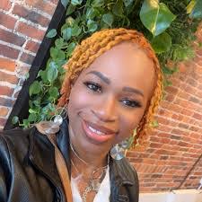 Kaitlin Downey's Instagram, Twitter & Facebook