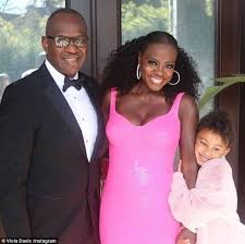 In early 2000, when viola was still very focused on her career. Viola Davis Husband Julius Tennon Says Failed Burglars Won T Be Coming Back Daily Mail Online