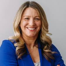 Kari Eckley's Instagram, Twitter & Facebook