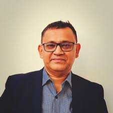 The value of a degree vs. innovation