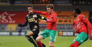 Standard liègehome / awaykv oostende. Kv Oostende Pakt De Drie Punten Na Regelrechte Spektakelmatch Tegen Standard Voetbalprimeur Be