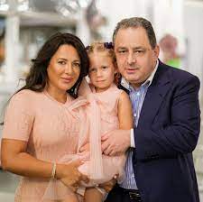 Oana mizil, în vizită la marian vanghelie: Oana Mizil La Spital DupÄƒ Ce A Fost BÄƒtutÄƒ De Marian Vanghelie