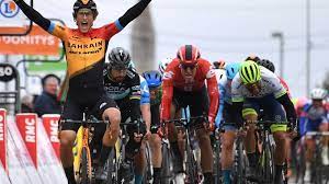 Ciclista profesional en el equipo movistar team | twuko. Ivan Garcia Beats Sagan To Win Stage 3 Of Paris Nice Cycling Today Official