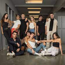 Back in may, it was announced that five of the beloved stars of the show would pictured in this new photo, from left to right, are martina cariddi, pol granch, carla diaz, and manu rios. Elite Season 4 Adds Manu Rios And Pol Granch To Cast Attitude Co Uk