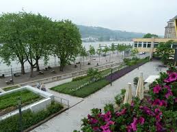 For those interested in checking out popular landmarks while visiting koblenz, hotel haus morjan is located a short distance from basilica of st. Unser Zimmer Bild Von Hotel Morjan Koblenz Tripadvisor