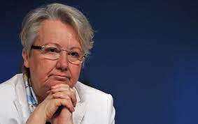 ' is a german politician of the christian democratic union. Annette Schavan Doktortitel Vor Gericht Verloren Der Spiegel