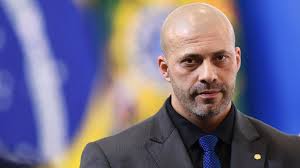 Como Daniel Silveira se tornou titular da comissão mais importante da  Câmara