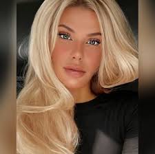 Sandi Perry (@Darkangl99)