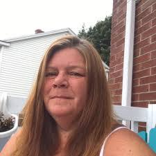 Tamara Hayter's Instagram, Twitter & Facebook