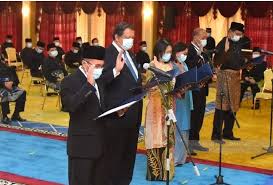 Jabatan perkhidmatan awam negeri sabah. Senarai Kabinet Sabah 2020