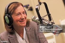 76 Deb Stone Photos & High Res Pictures