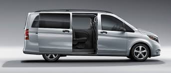 Le Combi Metris 2017 De Mercedes Benz Mercedes Benz Vans Ca Mercedes Benz Vito Mercedes World Mercedes Benz Vans