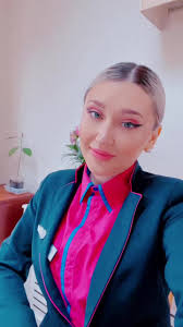 Exciting Flight Attendant Vlog with Wizz Air Crew in the UK