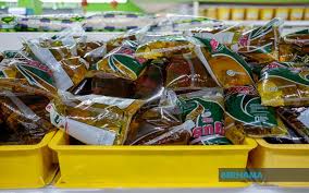 You can ensure product safety from certified suppliers certified to the relevant standards. Domestic Trade Ministry 1kg Polybag Cooking Oil Limited To Three Units Per Customer Malaysia Malay Mail