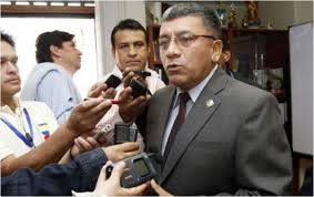 Durante la tarde de este sábado se dio a conocer la muerte de waldo silva, quien participaba en esta elección como candidato a concejal por la comuna de padre las casas. Concejales De Quito Acusados De Corrupcion No Renunciaran