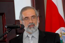 Casi un tercio de sector privado gana menos del salario mínimo