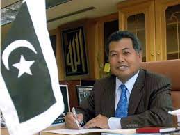 Usul datuk seri ahmad said dipecat susulan kelantangannya mengkritik kerajaan dan mengusulkan undi tidak percaya pada sidang dewan undangan usul pecat daripada parti kepada ahli dewan undangan negeri (adun) kawasan kijal, datuk seri ahmad said merupakan satu proses biasa. Datuk Seri Ahmad Said Slams The Fam Goal Com