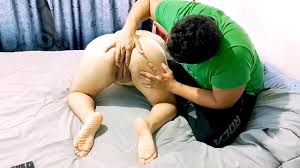 Prima puta se deja tocar por dinero