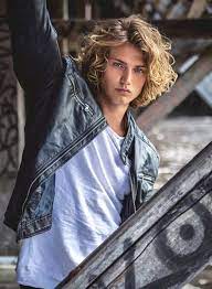 Benjamin Ahlblad Long Hair Styles Men Mens Hairstyles Curly Hair Men