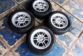 Velg motor ring 12 jari jari, velg jari jari ring 12 scoopy, jual pelek motor jari jari ring 12, velg ring 12 tapak lebar, harga velg jari jari ring 12 berbagai produsen mobil dan motor juga terus berkomitmen mendukung dunia modifikasi indonesia, sehingga dunia otomotif semakin ramai dan menantang. Cari Velg Ban Mobil Bekas Velgsecond Velgbekas Velgracing