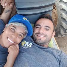 Luis Parra Estrada updated his...