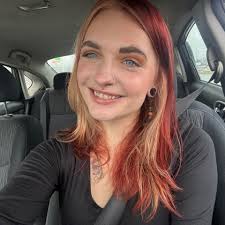 I do not live in the area but my dad does. I'm looking for a great local  restaurant to get him a digital gift card to. Research is pointing me at  Blackbird