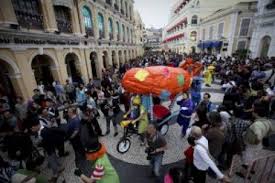 O Antigo Conselheiro Presidencial Carlos Gaspar Afirmou Que Portugal Quis Introduzir Fatores De Diferenciacao Entre Macau E Street View Scenes Baby Strollers