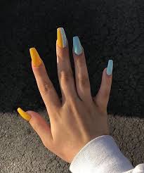 Quartz features like these in primary colors can be special ordered from caesarstone or silestone. Artsyandalone Nails Aesthetic Yellow Blue Aestheticnails Yellow Nails Design Acrylic Nail Designs Yellow Nails