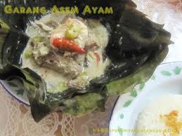 Semua bahan lalu dibungkus dalam daun pisang. Alhamdulillah Lagi Kepingin Makan Sayur Garang Asem Ayam Keturutan Deh Pas Jalan2 Ke Carrefour Ada Resep Masakan Indonesia Masakan Indonesia Makanan Sehat